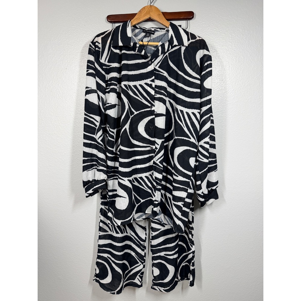 PrettyLittleThing 2 Piece Set Womens 6 Black Monochrome Zebra Print Beach Outfit